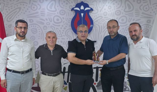 İş insanlarından Başkan Ünlü’ye ziyaret