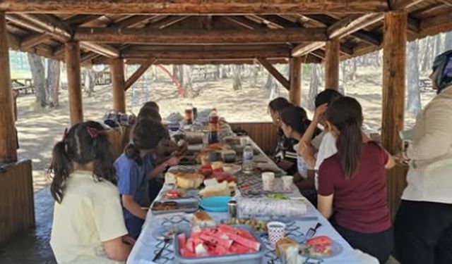 ÇEKOM’daki çocuklar Çatak Tabiat Parkı’nda piknik yaptı