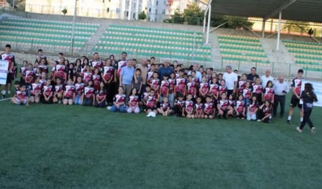 İskilip’te 668 öğrenciye forma desteği
