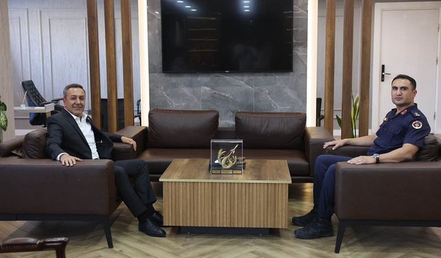 İlçe Jandarma Komutanı Koray Türker’den Başkan Dere’ye ziyaret