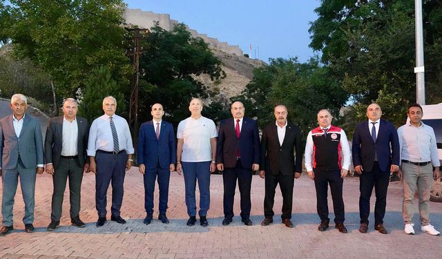 Projeler DOKAP Başkanı Gültekin ile masaya yatırıldı