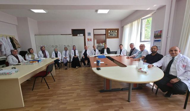 Başkan Ünlü’den Bayat’taki okullara ziyaret