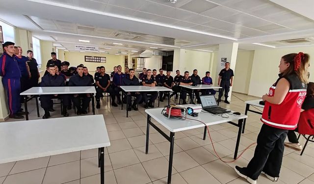 Sungurlu’da er ve erbaşlara tütün bağımlılığı ve evlilik öncesi eğitim