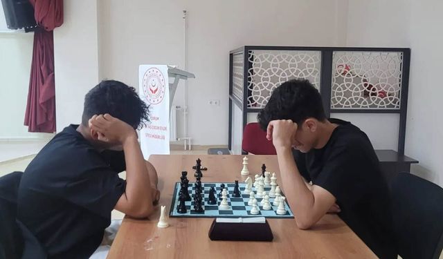 Çorum’da çocuklar satrançta yarıştı: Türkiye turnuvasına katılacaklar