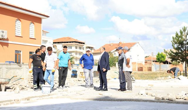 TOKİ’de kilit taşı bakım ve onarım çalışmaları sürüyor
