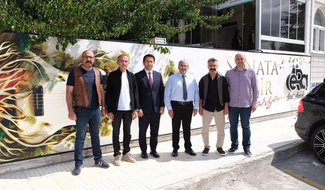 Cemil Çağlar’dan Era Sanat Akademisi’ne ziyaret