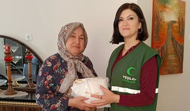 Yeşilay Kadın Komisyonu’ndan hane ziyareti