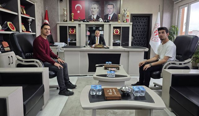 Öğrenci kulüplerinden İl Müdürü Mustafa Demirkıran’a ziyaret