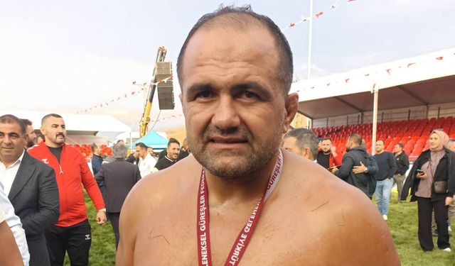 “İç Anadolu’nun Kırkpınarı”nda nefes kesen final: Mehmet Yeşil Yeşil başpehlivan oldu
