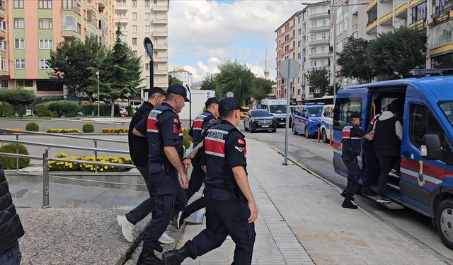 Çorum'da 29 kilo 250 gram esrar ele geçirildi: Tutuklandılar