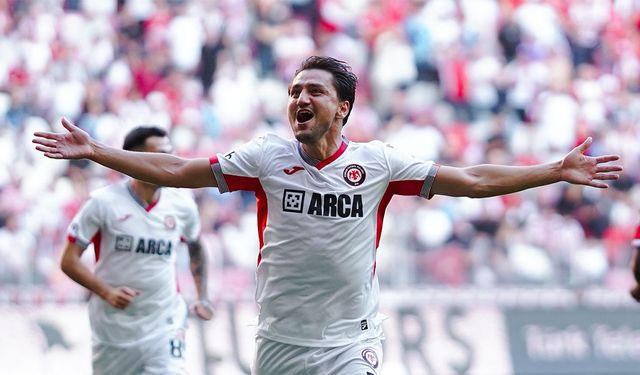 Samsunspor maçına fırtına gibi başladı! Cengiz Ünder 5 dakikada 2 gol attı