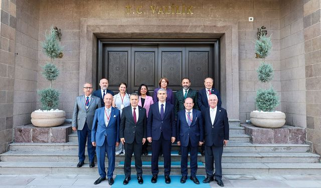 Dim: Sektörün krizden çıkış anahtarı meslek birliği yasasıdır
