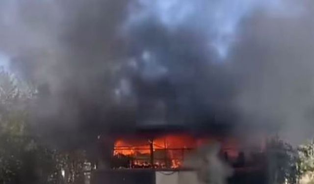Bağ evi yanarak, kullanılmaz hale geldi