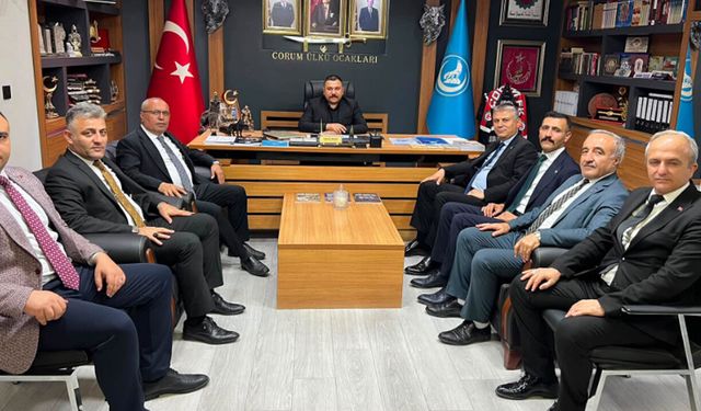 Türk Büro-Sen heyetinden Çorum Ülkü Ocakları’na ziyaret