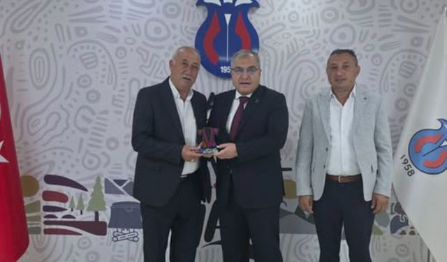 Ali Göncü ve Necati Göncü’den Başkan Ünlü’ye ziyaret