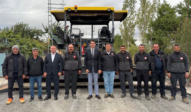 Sungurlu’da Mahmatlı Grup Yolu’na sıcak asfalt
