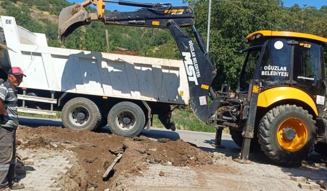 Oğuzlar’da Fatih Caddesi doğalgaza kavuştu