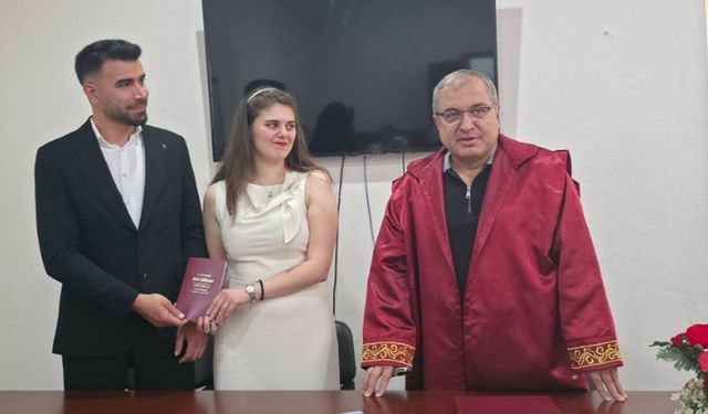 Başkan Ünlü, Vildan ve Bayram çiftinin nikâhını kıydı