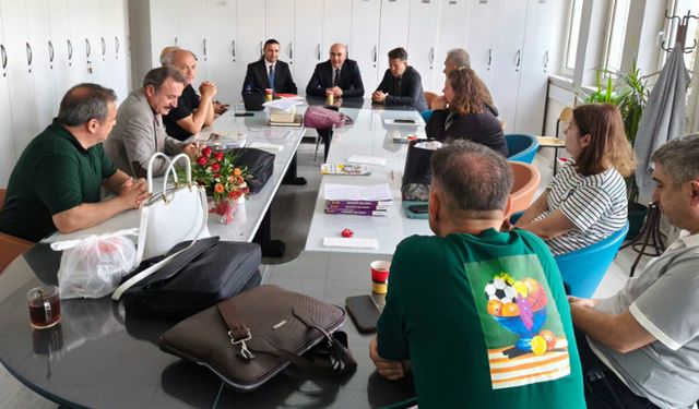 Çorum’da Eğitim Geleceği Planlanıyor: Fen Lisesi Öğretmenleriyle Kritik Toplantı