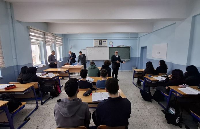 15 Temmuz Şehitleri Fen Lisesi’nde YKS incelemesi