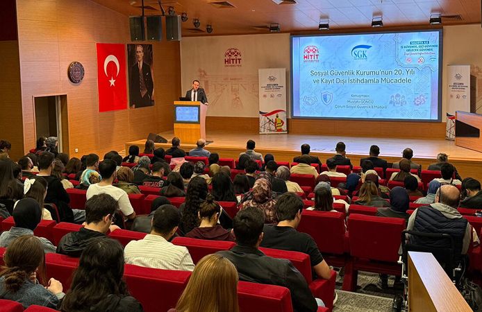 SGK’dan üniversite öğrencilerine sosyal güvenlik eğitimi