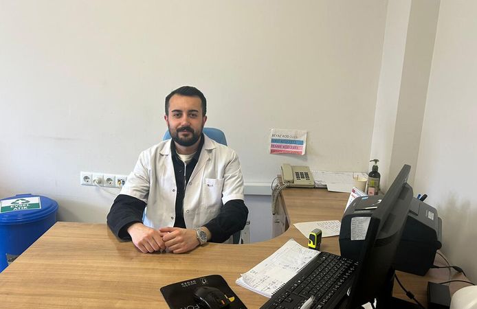 Diş Hekimi Dt. Kamil Ufuk Öztürk görevine başladı