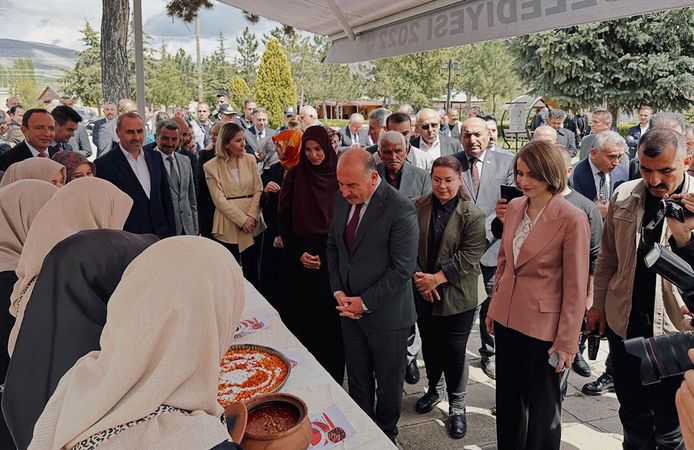 Elvançelebi Köyü’nde yöresel lezzetler aynı sofrada buluştu