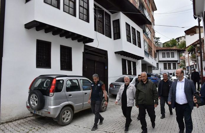 İskilip'te afet sonrası inceleme: Başkan Aşgın ve beraberindeki heyet sahaya indi