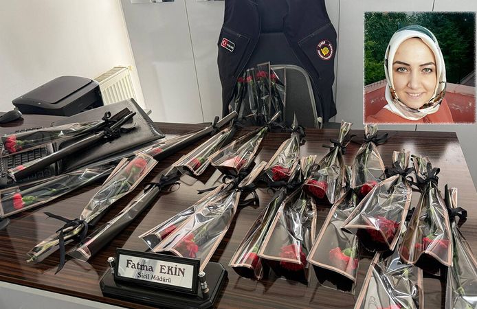 ÇESOB’da hüzün: Fatma Ekin’in masası karanfillerle süslendi