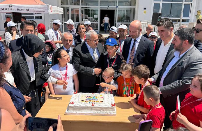 Nefes Engelsiz Çocuk Şenliği Gönülleri Isıttı