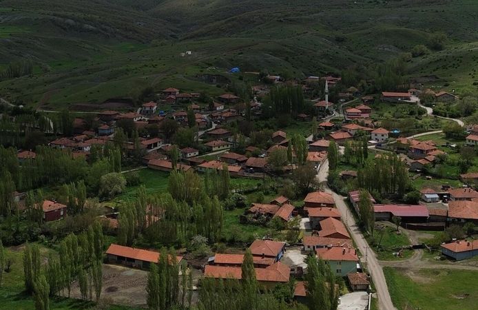 Alaca'nın saklı değeri: Küçükhırka Köyü geçmişi ve üretim kültürüyle dikkat çekiyor