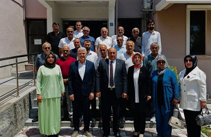 AK Parti Merkez İlçe teşkilatından Duran Bıyık’a hayırlı olsun ziyareti
