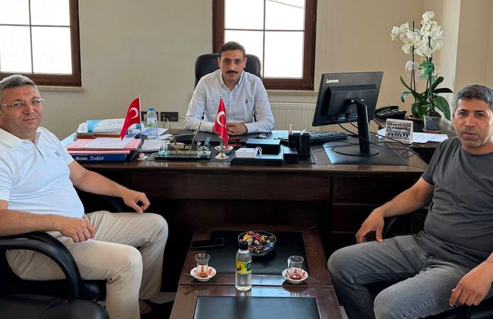 Esnaf temsilcilerinden Vergi Dairesi Müdürü Rıdvan Sulu’ya ziyaret