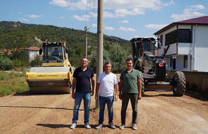 Gemici TOKİ’de asfalt öncesi yol hazırlıkları sürüyor