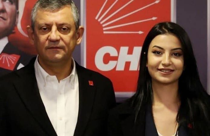 Arzum Meryem Akdoğan görevinden ve partisinden istifa etti