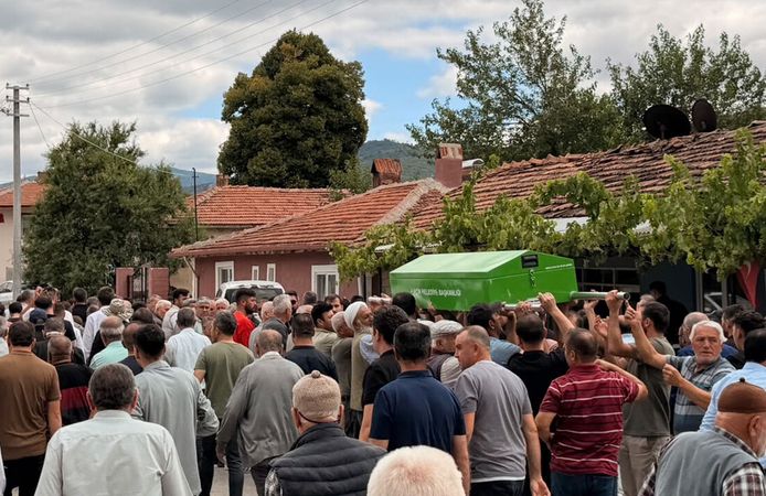 Mardin’deki kazada hayatını kaybeden Yusuf Eymen Çorum’da toprağa verildi