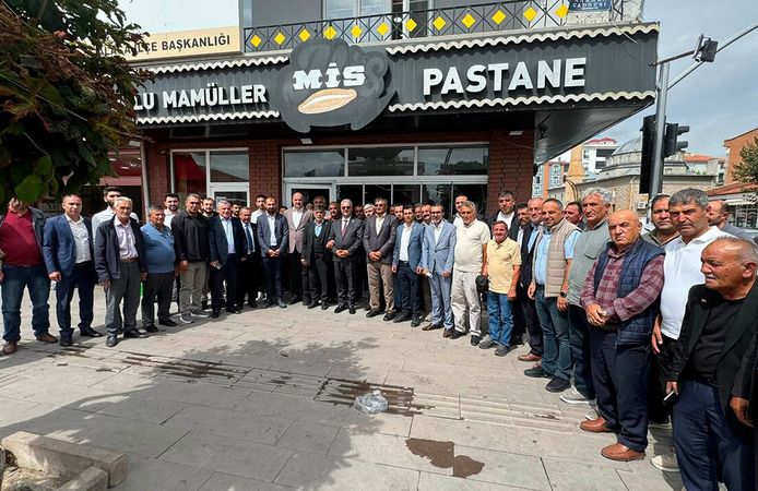 Ahlatcı Alaca’da muhtarlarla buluştu: Talepler tek tek dinlendi