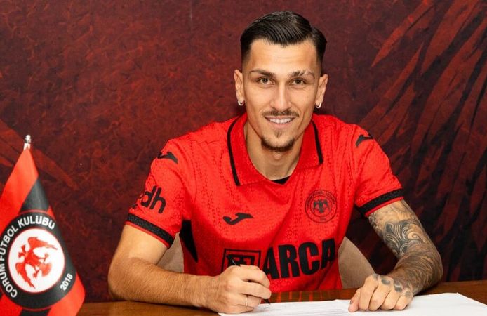 Çorum FK’dan bir transfer daha: Kyziridis imzayı attı