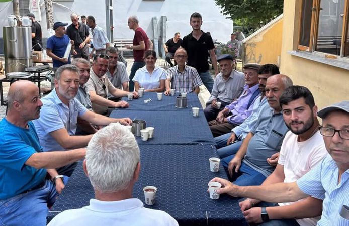 Çeltik üreticilerinden bereket ve şükür yemeği