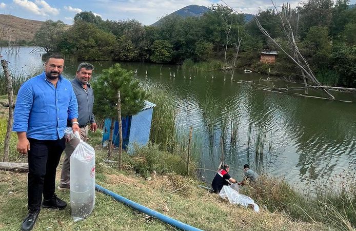 Kuyucak Köyü Göleti’ne yavru balık bırakıldı