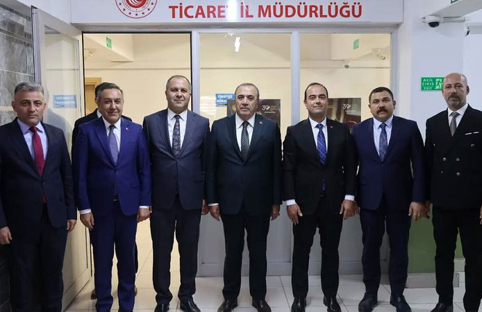 MHP heyetinden Çorum Ticaret İl Müdürlüğü’ne ziyaret