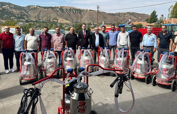 Çiftçilere devlet destekli süt makineleri dağıtıldı