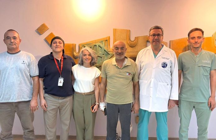 Çorumlu hastaya Kayseri’de mucize müdahale: Kendi sırt dokusu omzuna nakledildi!