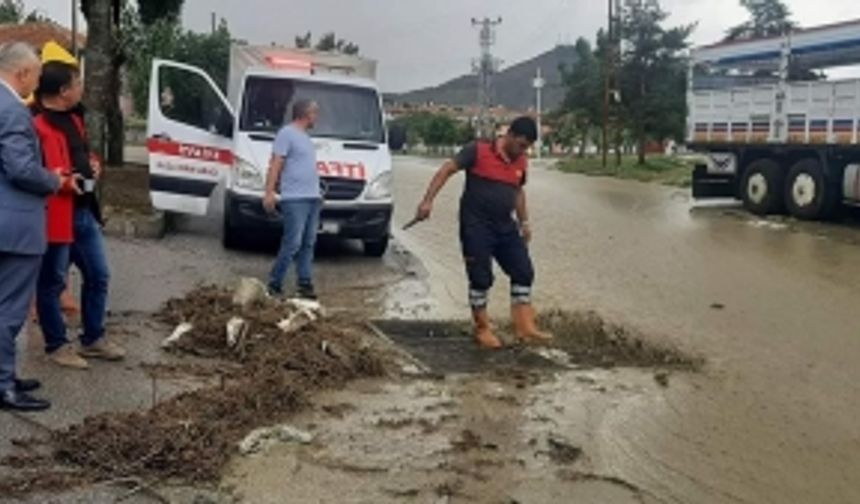 Sungurlu’yu şiddetli yağış vurdu, dereler taştı, evleri ve tarım arazilerini su bastı