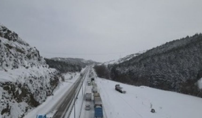 Çorum Samsun karayolu ulaşıma kapandı