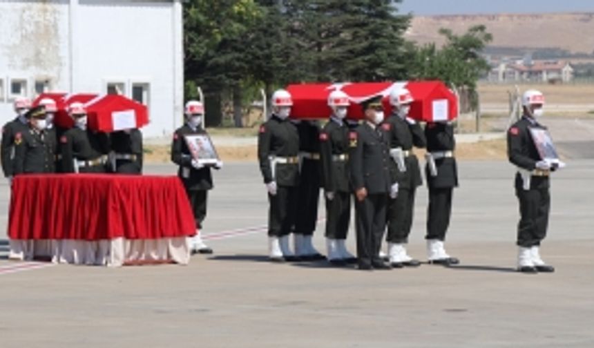 El Bab şehitleri memleketlerine uğurlandı