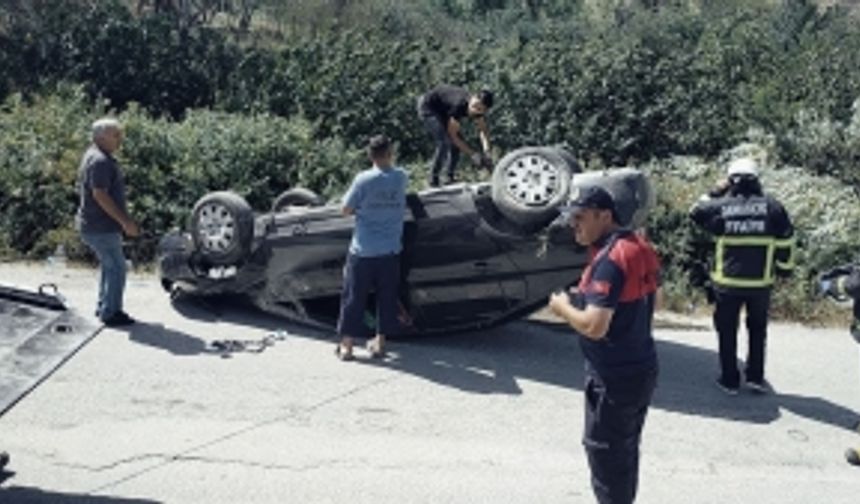 Kontrolden çıkan otomobil takla attı: 3 yaralı