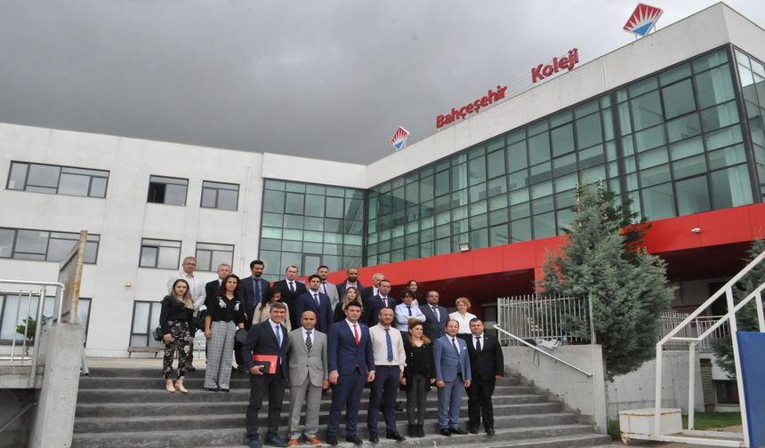 Bahçeşehir Koleji Anadolu Lisesi nitelikli vizyonu ve güçlü kadrosu ile yeni döneme hazır