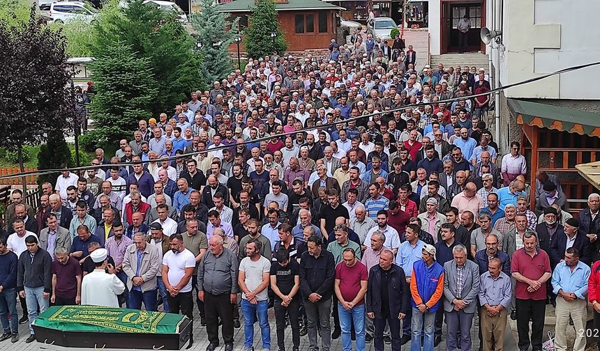 Feci kazada can veren Hüseyin Köroğlu toprağa verildi