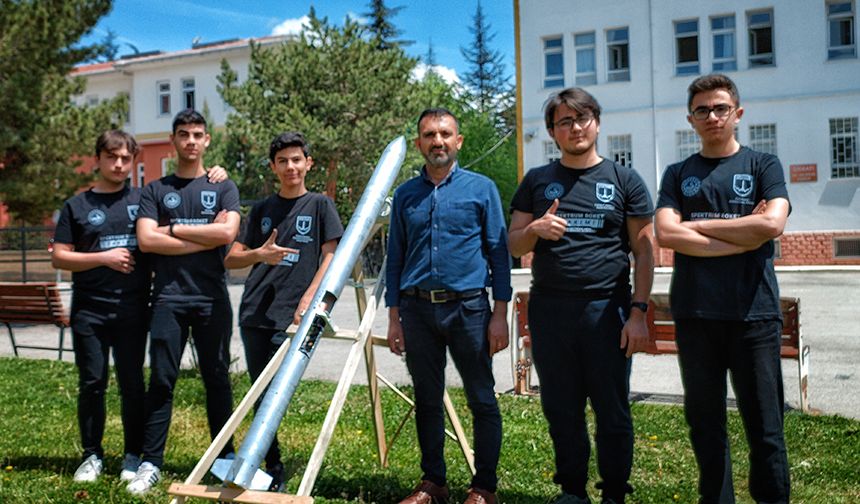 Teknofest'te Çorumlu öğrencilerden büyük başarı: Roket Yarışması'nda finale yükseldiler